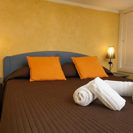 Cozy On The - The House Of Travelers * Brienno