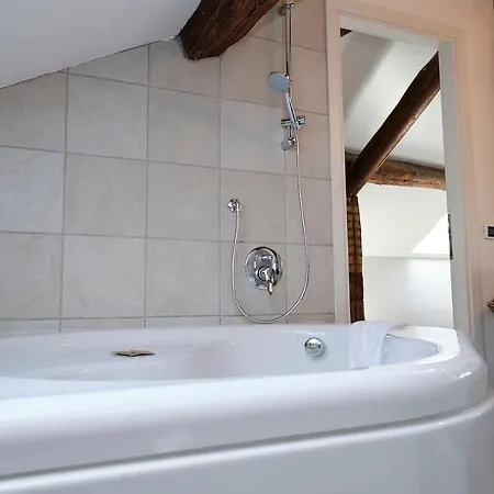 Apartman Cozy On The - The House Of Travelers *