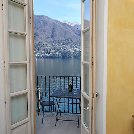 Cozy On The - The House Of Travelers Brienno