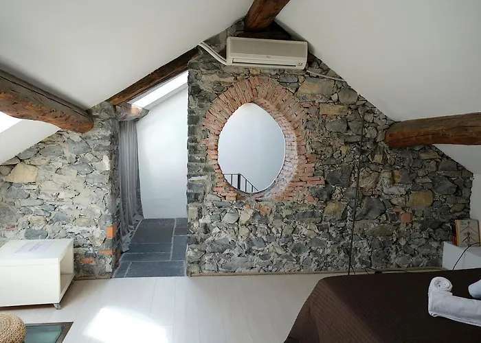 Cozy On The - The House Of Travelers Brienno