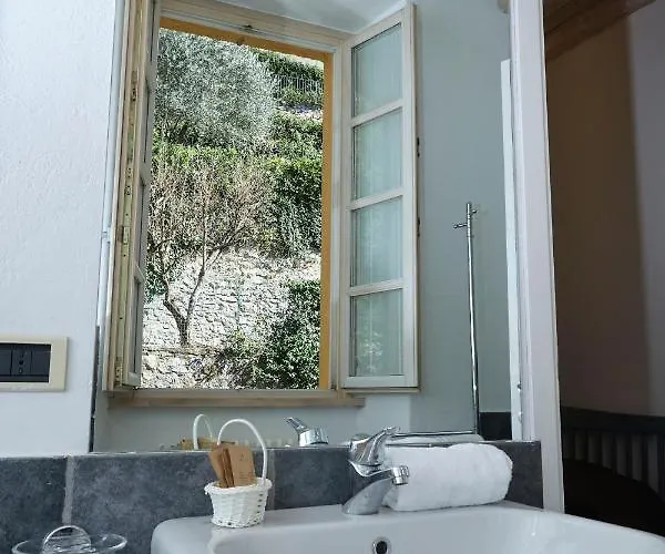 Cozy On The - The House Of Travelers Apartmán Brienno
