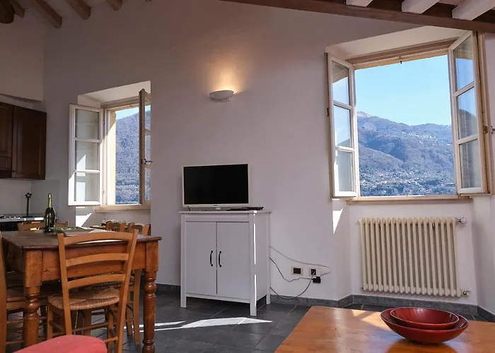Cozy On The - The House Of Travelers Apartmán Brienno
