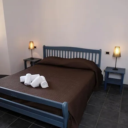 Cozy On The - The House Of Travelers Apartmán
