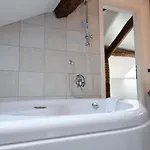 Appartamento Cozy On The - The House Of Travelers *
