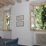 Cozy On The - The House Of Travelers