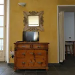Appartamento Cozy On The - The House Of Travelers